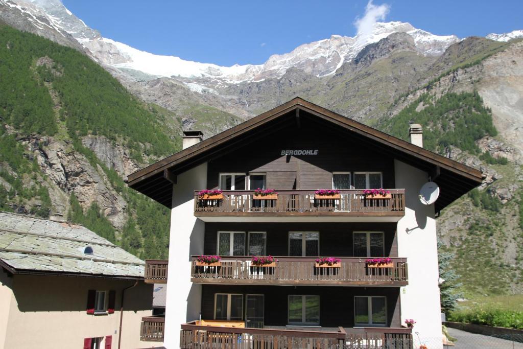 Ferienwohnungen Wallis - Randa Bei Zermatt Bilik gambar